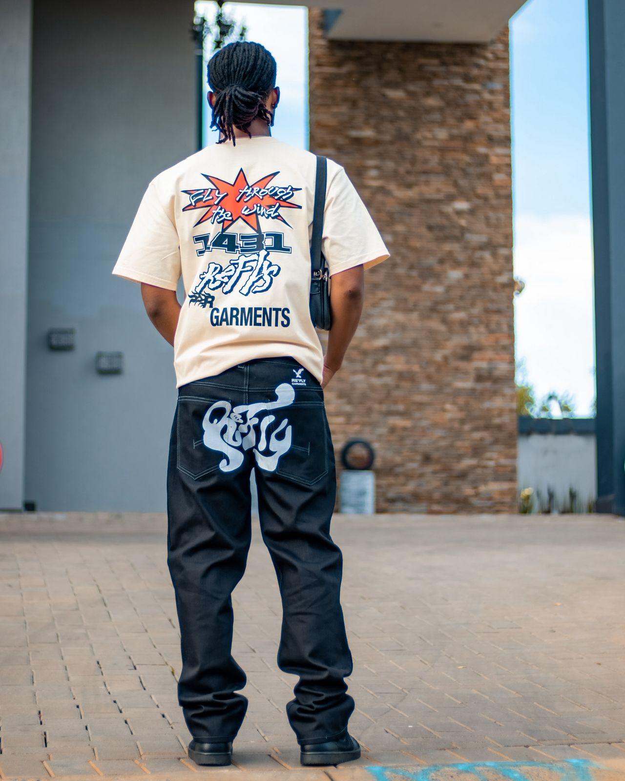 Refly “Fly Through the Wind” T-shirt - Image 3